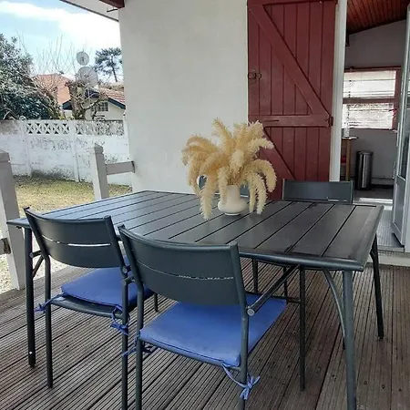 Pin Pon D'or, Petite Maison Proche De La Holiday home